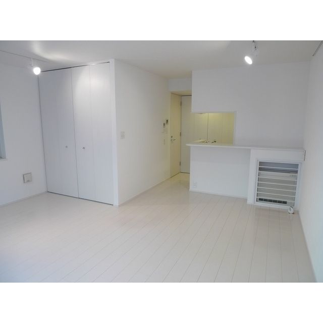 居室・リビング　※全て別号室のお写真。内装等参考にしてください。