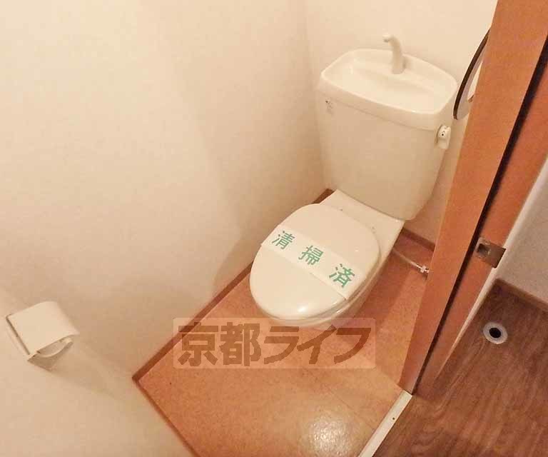 トイレ　シンプルで使いやすいトイレスペース