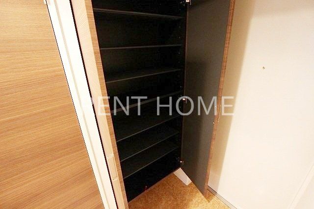 玄関　シューズボックスあり