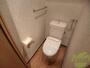 トイレ　こちらはトイレです。清潔感があり、安心して使用できます。