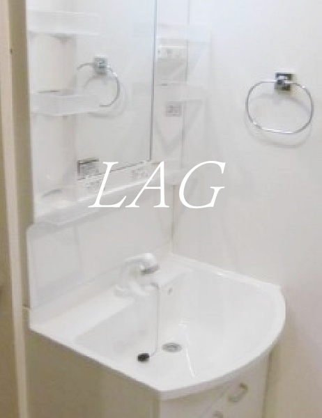 洗面設備　独立洗面台です。