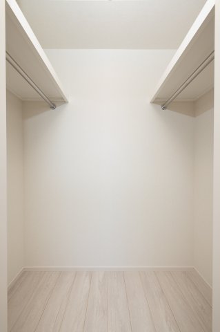 収納　ウオークインクローゼット