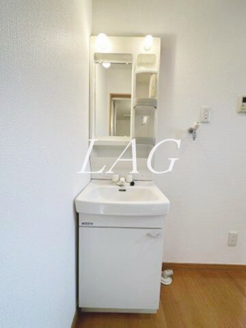 洗面設備　独立洗面台です。