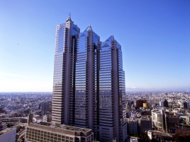 ショッピングセンター　新宿パークタワー（ショッピングセンター）まで438m