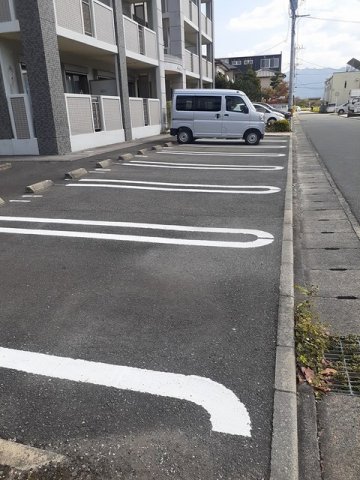 駐車場　駐車場です