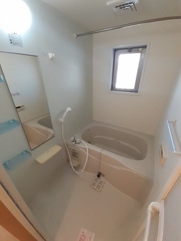 バス・シャワールーム　きれいなお風呂です