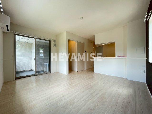 居室・リビング　※同間取りの別の階のお部屋の画像です※現況を優先します