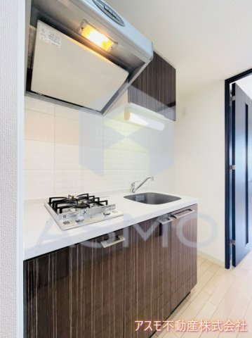 キッチン　同マンション別部屋　参考写真