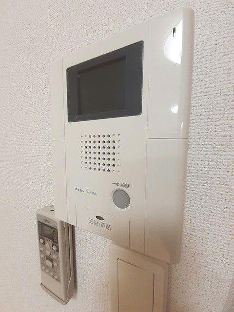 セキュリティ　モニター付インターホン