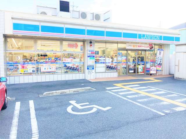 コンビニ　ローソン（コンビニ）まで143m