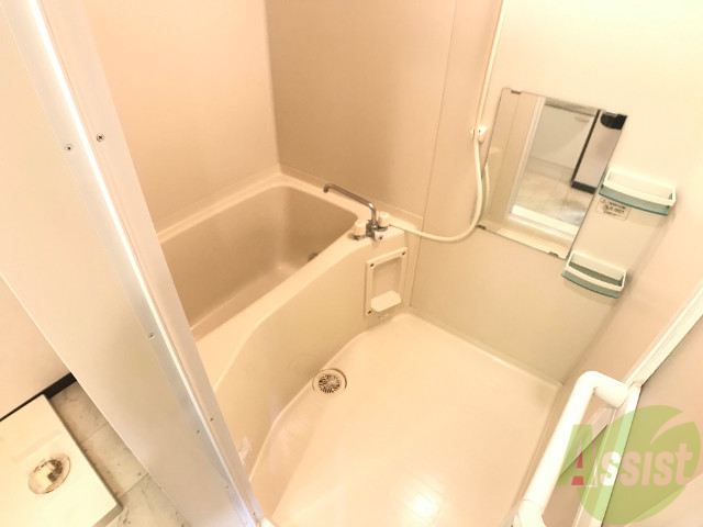 バス・シャワールーム　追い焚きがついているのでいつでも温かいお風呂に入れます。