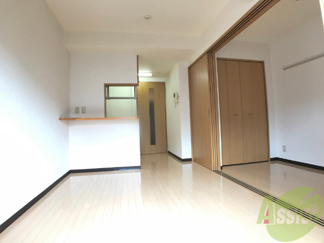 居室・リビング　明るい光が差し込む素敵なお部屋ですね～。