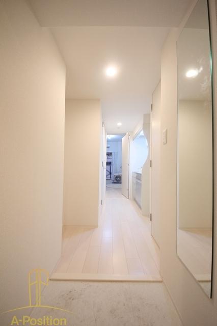 玄関　セレニテ福島シェルト