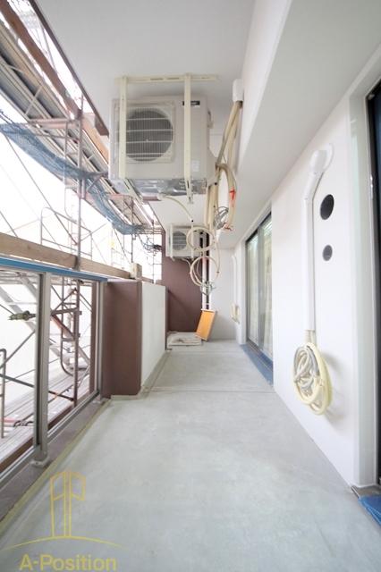 バルコニー　セレニテ福島シェルト