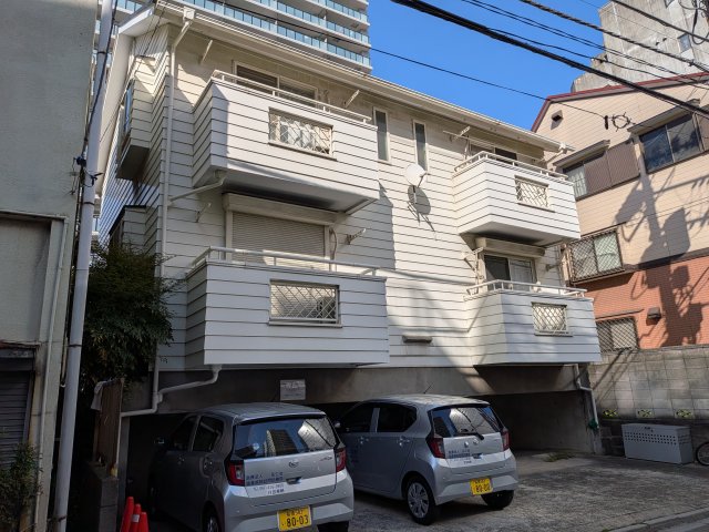 建物外観　全室角部屋の建物です。