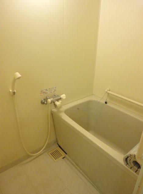 バス・シャワールーム　追い焚きバス