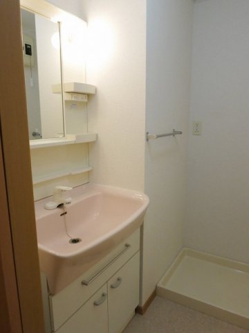 洗面設備　広い洗面スペース