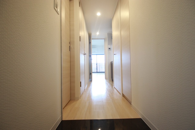 玄関　※別室の参考写真の為、現況優先です。