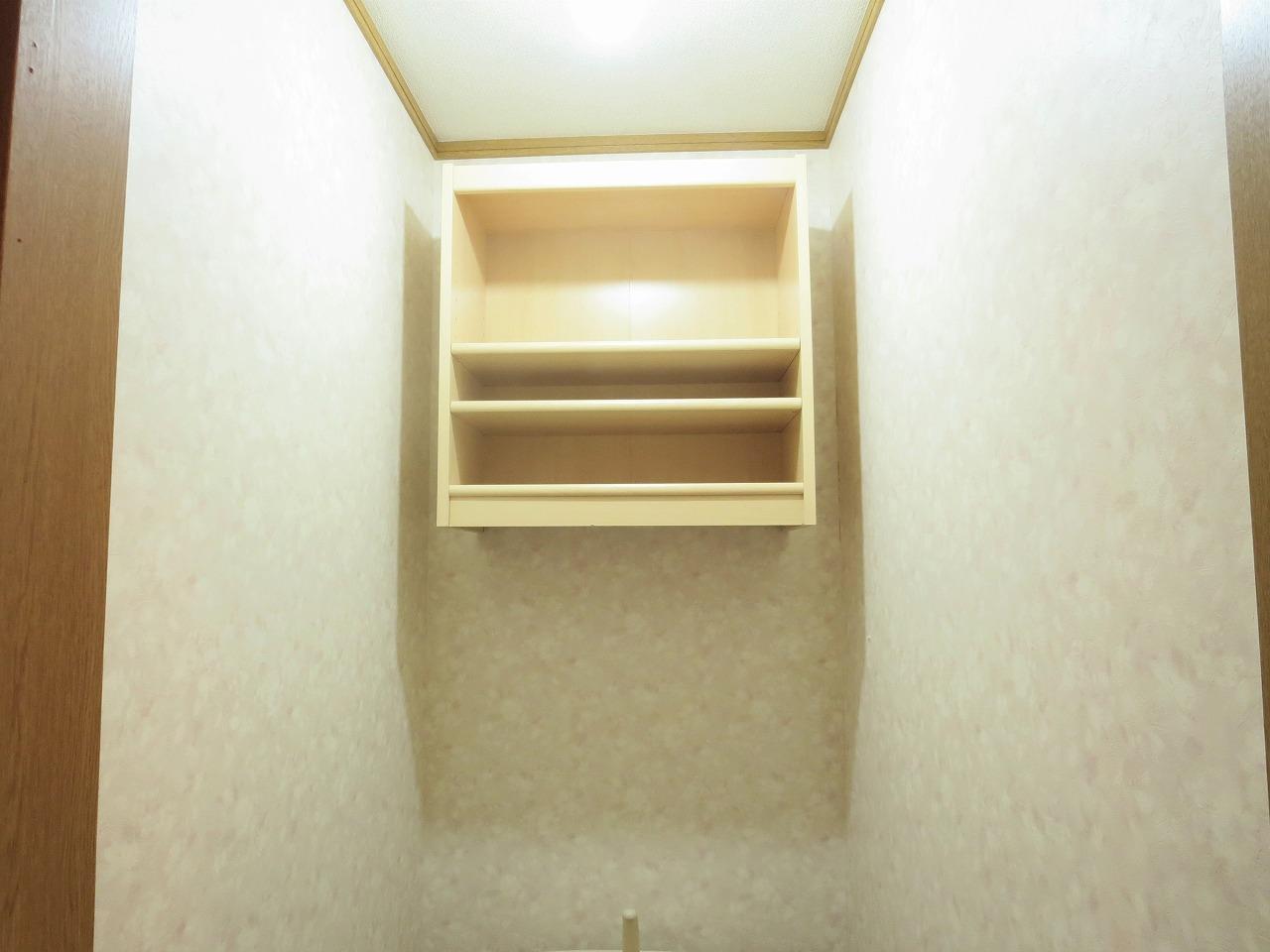 その他設備　トイレ収納あり