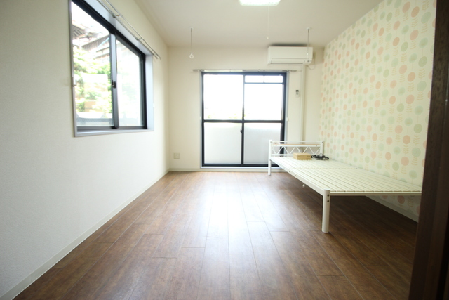 居室・リビング　家具家電は含みません