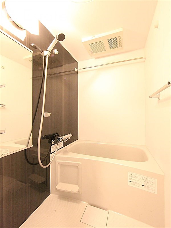 バス・シャワールーム　バスルーム