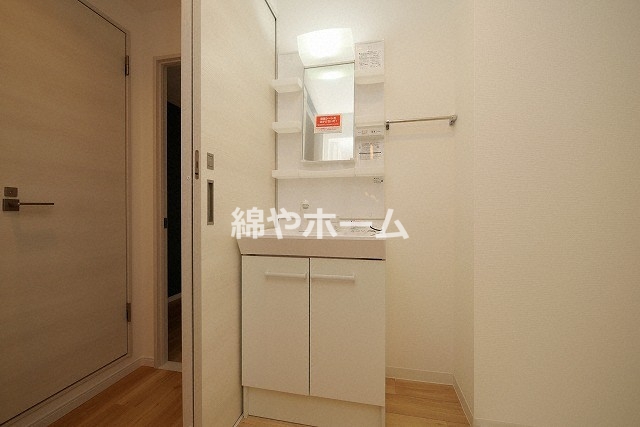 洗面設備　朝の身支度には欠かせない独立洗面化粧台