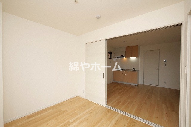 その他部屋・スペース　落ち着いて過ごせるお部屋なので、寝室にいかがでしょうか