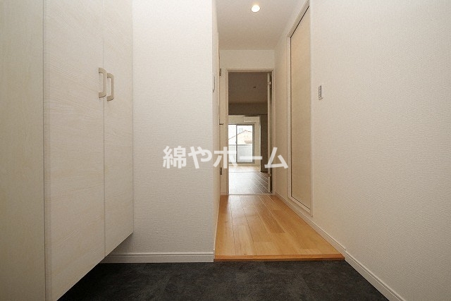 玄関　落ち着いた玄関です