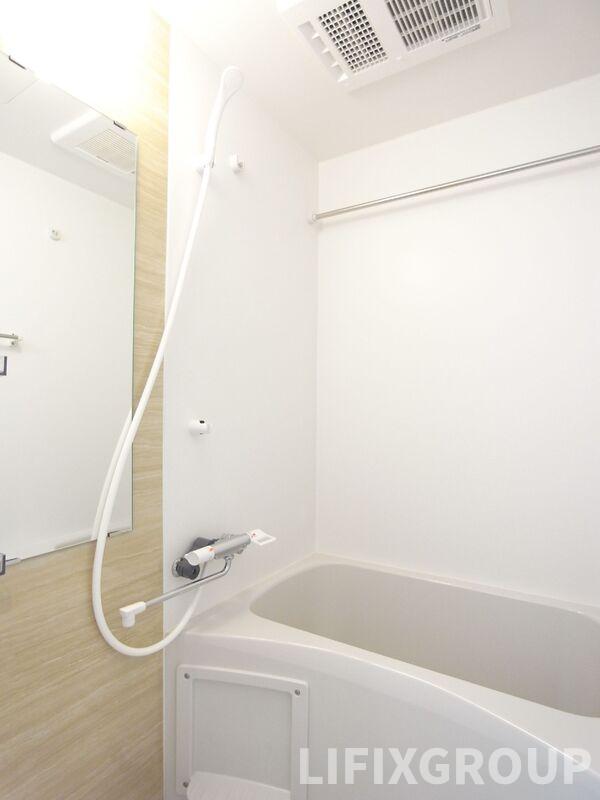 バス・シャワールーム　風呂