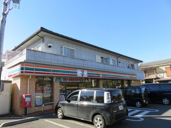 コンビニ　セブンイレブン川越岸町3丁目店（コンビニ）まで151m