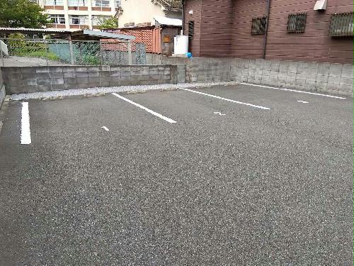 駐車場　宅外駐車場