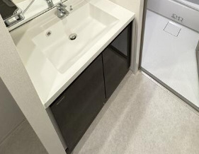 洗面設備　※別部屋の参考写真です。