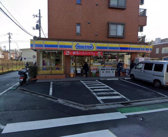 コンビニ　ミニストップ（コンビニ）まで723m