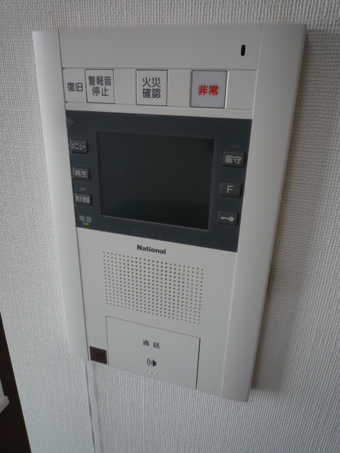 セキュリティ　写真は同タイプ住居です。
