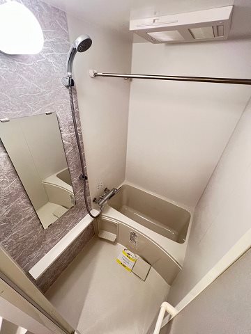 バス・シャワールーム　お風呂です
