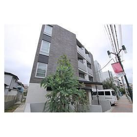 建物外観　鉄筋コンクリート造・総戸数は30戸です。