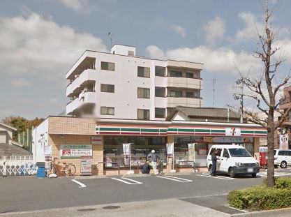 コンビニ　セブンイレブン 足立栗原4丁目店（コンビニ）まで151m