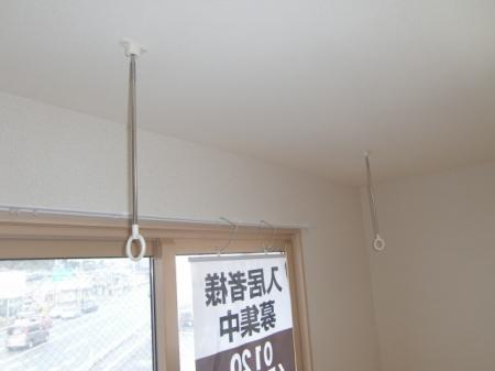 エントランス　室内物干し