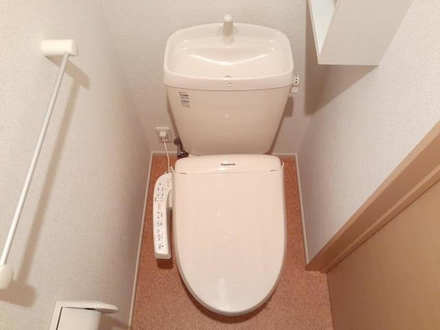 トイレ　コンパクトで使いやすいトイレです