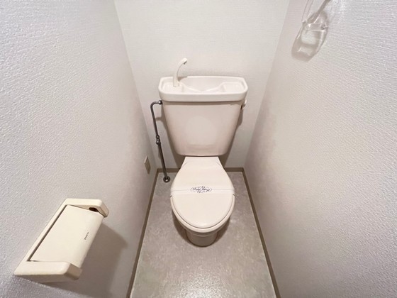 トイレ　※別部屋の写真です