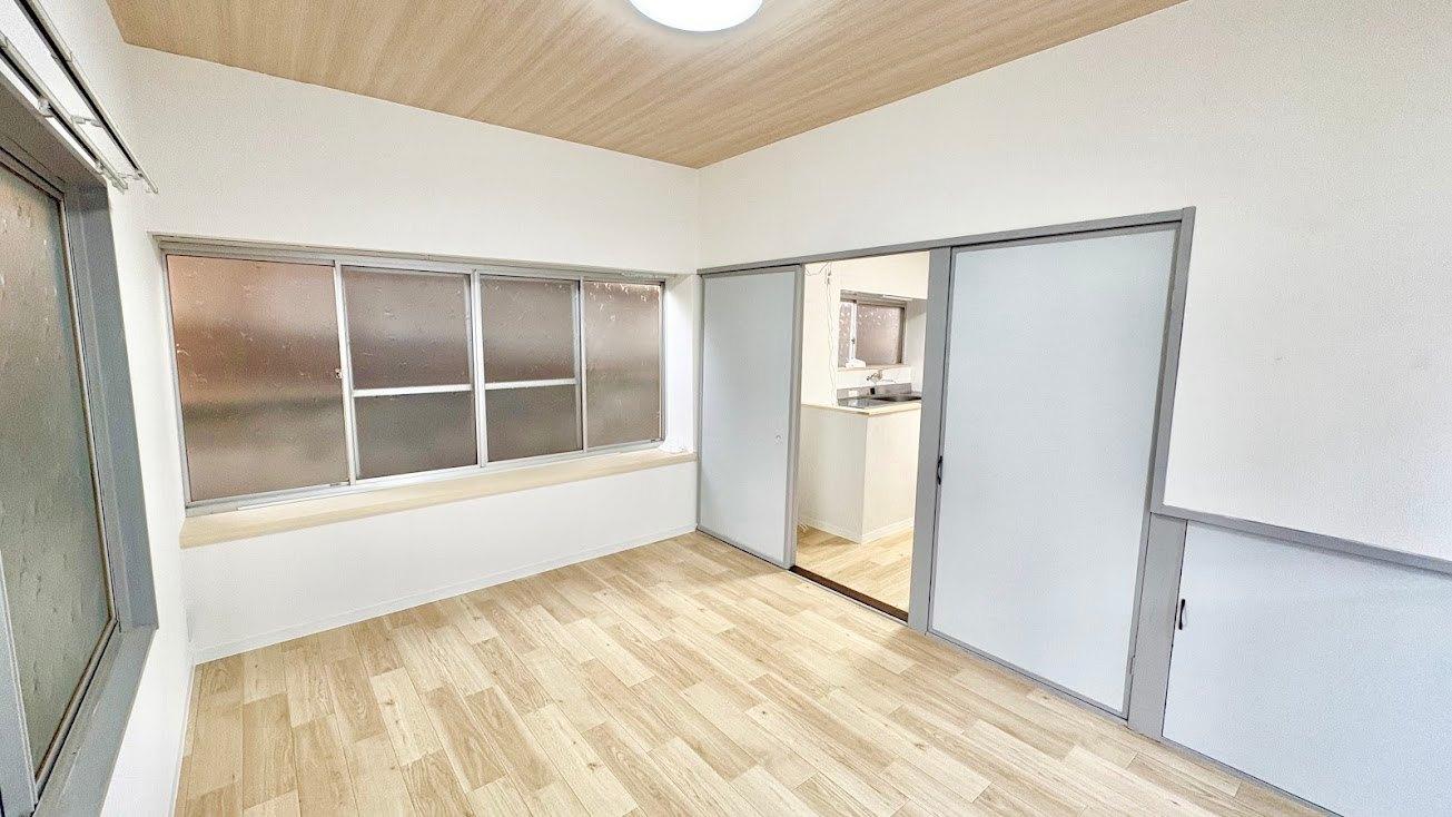 その他部屋・スペース　3面採光で風通し良く明るいお部屋。