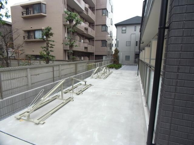 駐車場　?