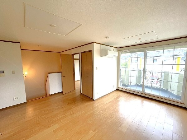 居室・リビング　※反転タイプのお部屋