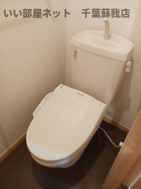 トイレ　落ち着いたトイレです