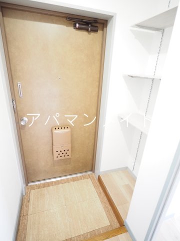 玄関　落ち着いた玄関です