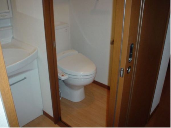 トイレ　※別部屋参考写真