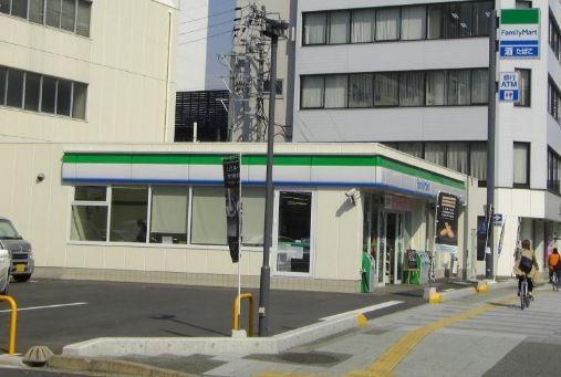 コンビニ　ファミリーマート伏見通大須店（コンビニ）まで150m