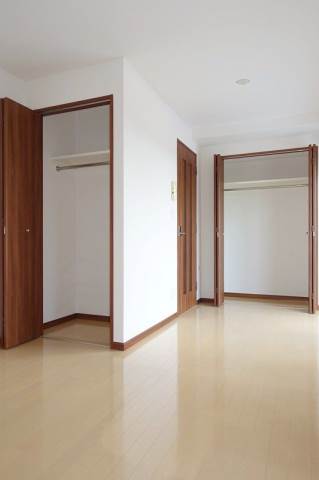 収納　たっぷり入るクローゼットでお部屋すっきり◎