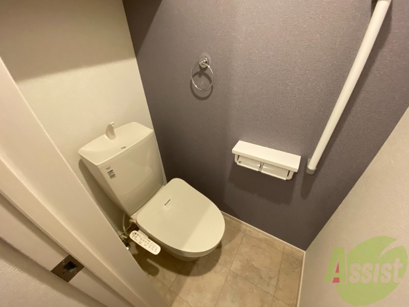 トイレ　こちらはトイレです。清潔感があり、安心して使用できます。