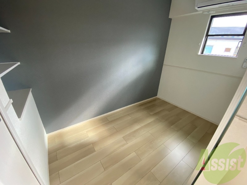 その他部屋・スペース　３．２帖の洋室のお部屋もあります。寝室にしましょう。